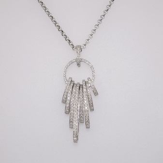 18ct white gold diamond pendant PE4593