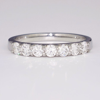 Platinum seven diamond ring ET1363