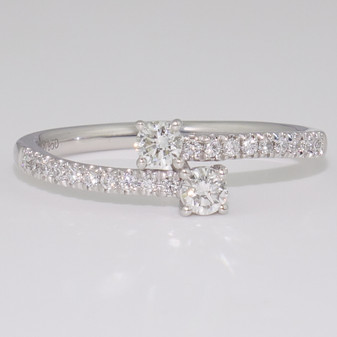 Platinum diamond twist ring