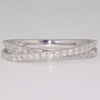 9ct white gold round brilliant cut diamond crossover ring