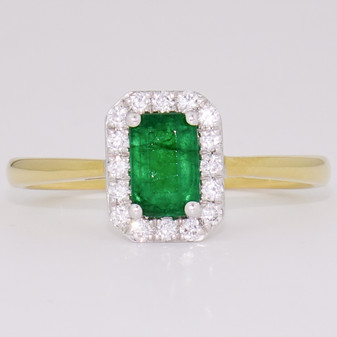18ct gold emerald and diamond cluster ring