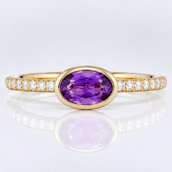 9ct gold rubover-set amethyst ring with diamond-set shoulders