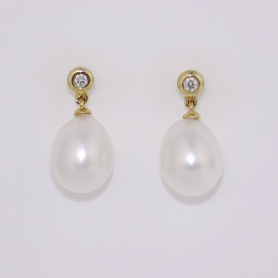 9ct Yellow Gold Pearl & Diamond Earrings ER11208