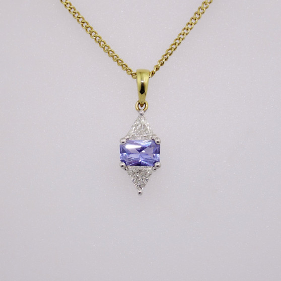 18ct gold sapphire and diamond pendant PE4089