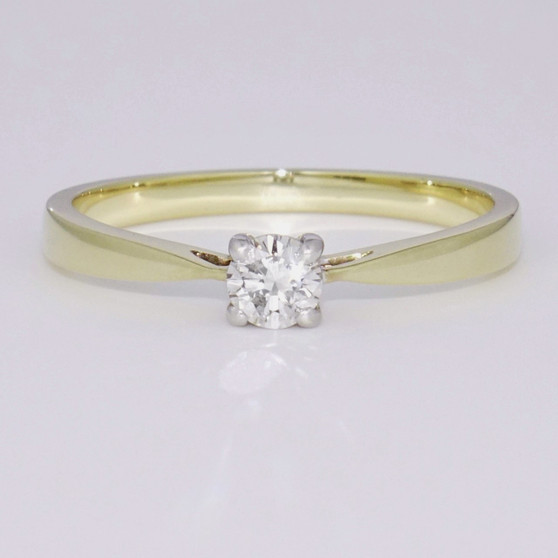 9ct yellow gold diamond solitaire ring