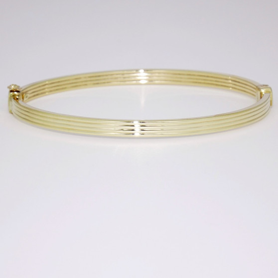 9ct yellow gold bangle BA1028