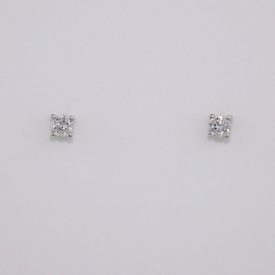 9ct white gold diamond stud earrings