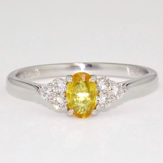 9ct white gold yellow sapphire and diamond ring