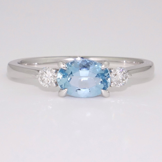 Platinum aquamarine and diamond ring