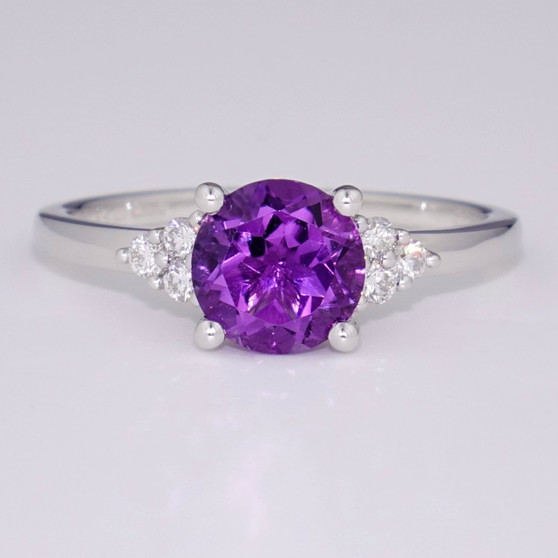 9ct white gold round cut amethyst and round brilliant cut diamond ring