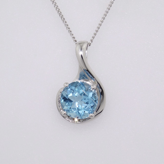 9ct white gold blue topaz and diamond necklace