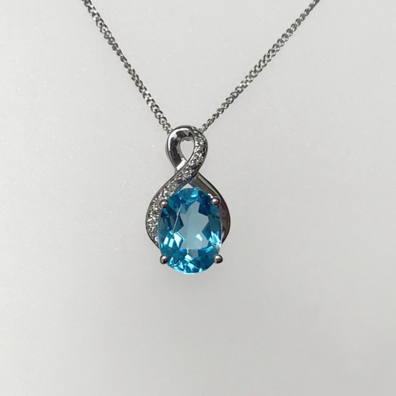 9ct white gold blue topaz and diamond necklace