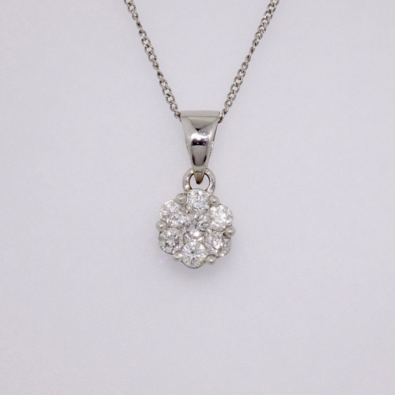 18ct white gold diamond cluster pendant