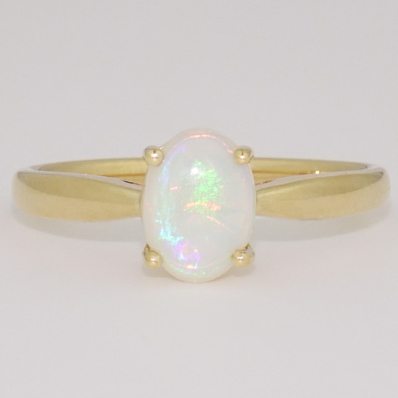 9ct gold opal four claw ring