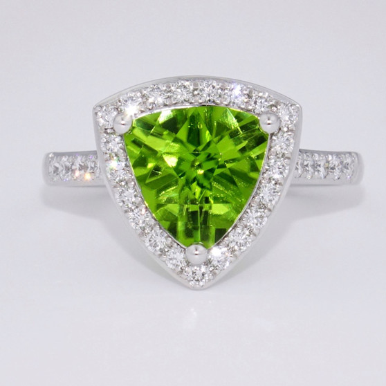 18ct white gold peridot and diamond ring.