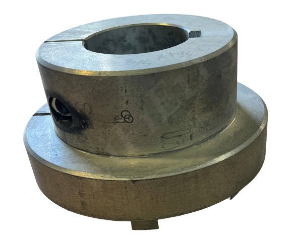 MAGNALOY M70022420C HUB COUPLING 2-3/4 BORE X 5/8 KEYWAY W/CLAMP