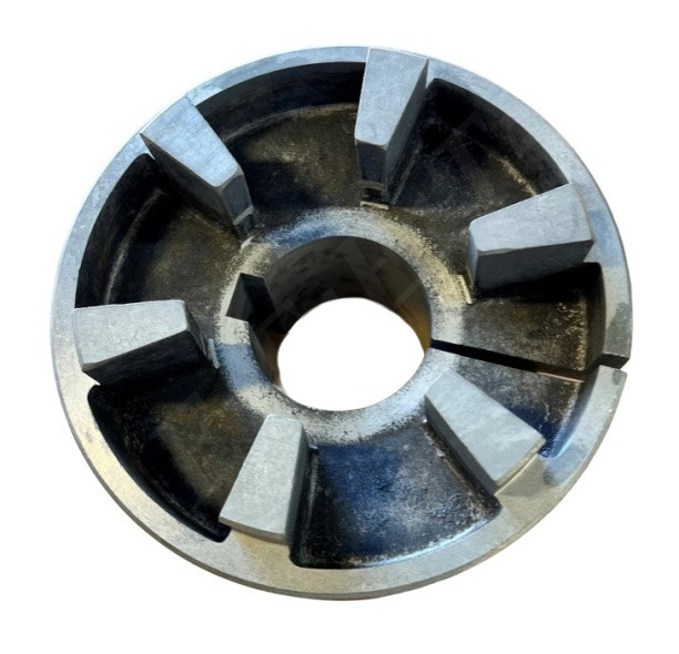 MAGNALOY M70021220C COUPLING HUB 2-3/8X5/8 W/CLAMP