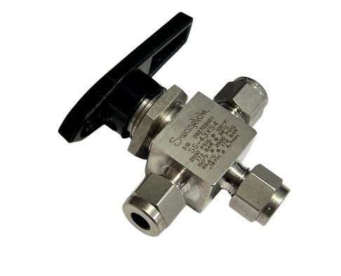 SWAGELOK SS-43GXS4 BALL VALVE 1/4 3-WAY TUBE SS