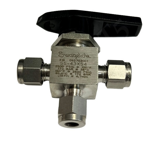 SWAGELOK SS-43GXS4 BALL VALVE 1/4 3-WAY TUBE SS