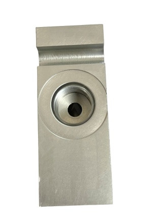 PARKER B08-3-A6T VALVE BODY 3-WAY ALUMINUM -6 SAE PORTS