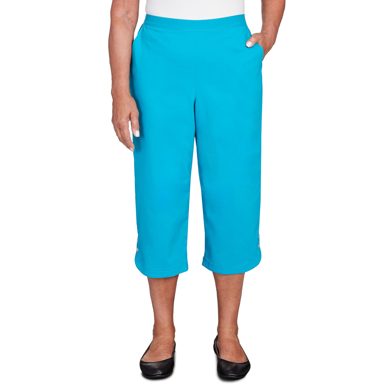 Women's Button Hem Capri Pant