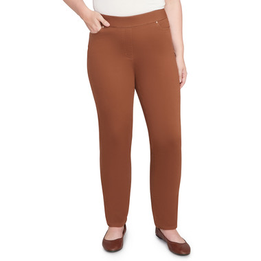 Women's Allure Front Pocket Medium Length Pant