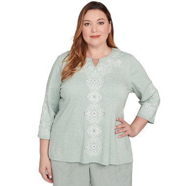 SAGE Plus Women's Floral Velvet Soutache Mesh Top With Necklace