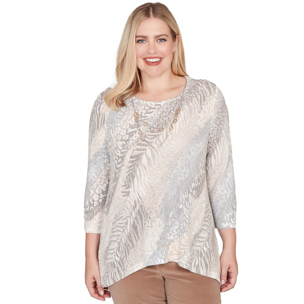 LATTE MULTI Petite Women's Diagonal Animal Print Top With Necklace