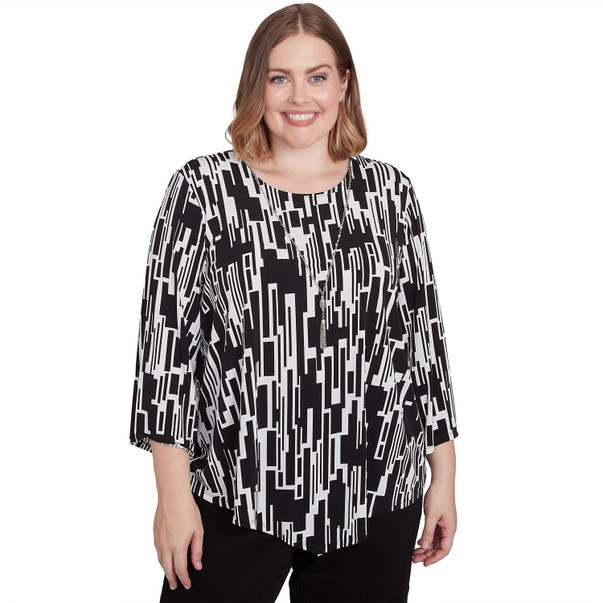 Plus Women's Vertical Geometric Top With Necklace