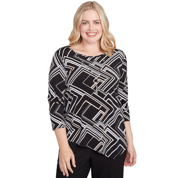 Petite Women's Geometric Textured Top With Necklace