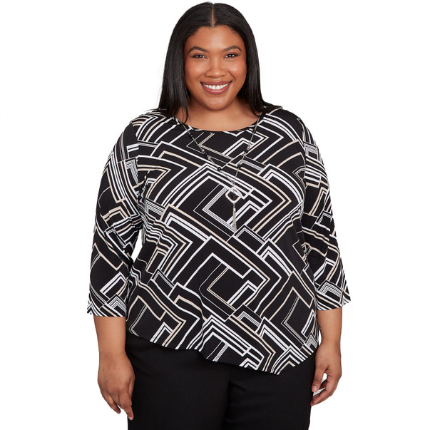 Plus Women's Geometric Textured Top With Necklace