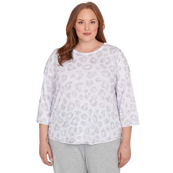 Plus Women's Monotone Crew Neck Animal Top