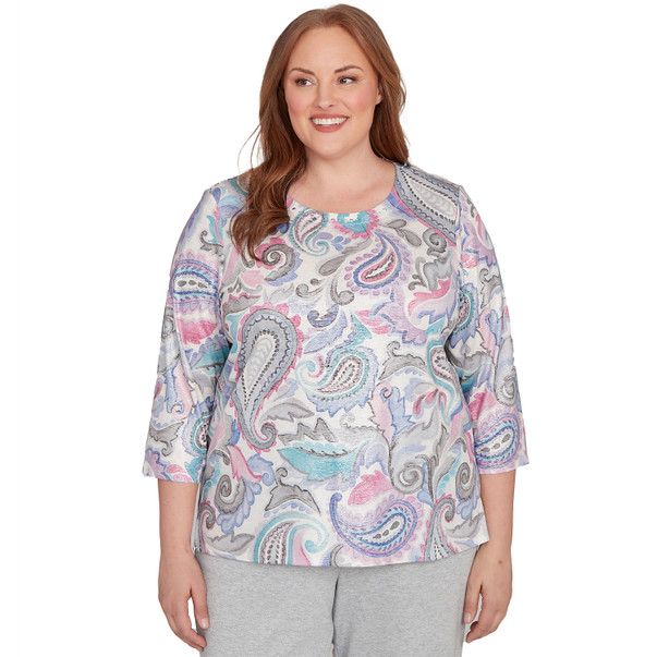 Plus Women's Pleated Paisley Crew Neck Top