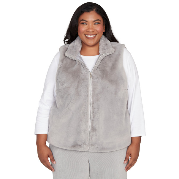 LIGHT PEWTER Plus Women's Plush Faux Fur Zip Front Vest