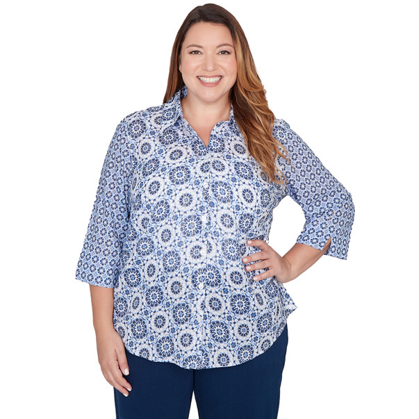 Plus Women's Geometric Button Front Collared Top