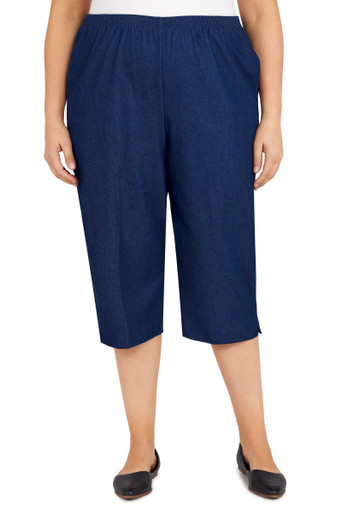 Plus Classics Denim Pull-On Capri