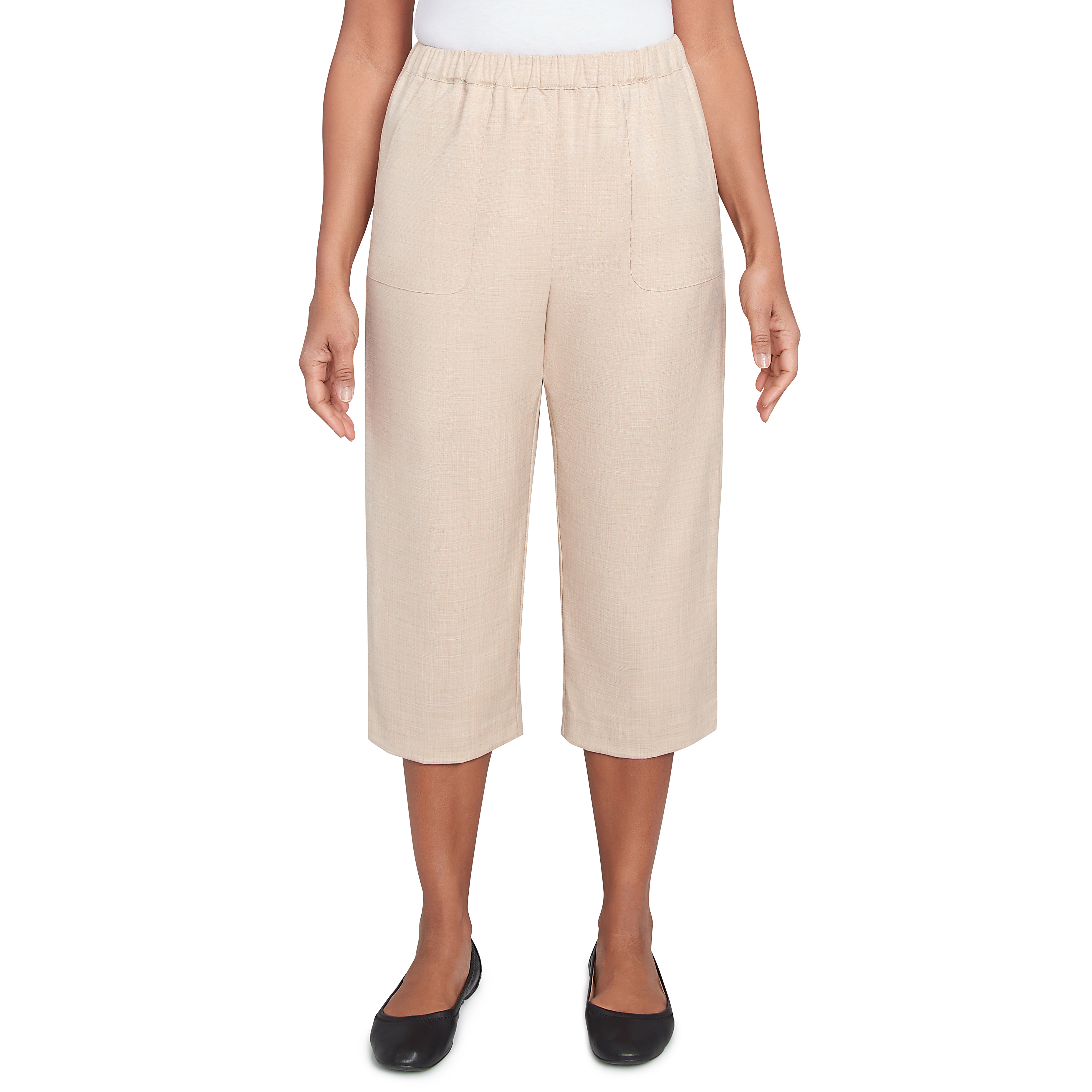 Petite Women's Patch Pocket Elastic Waistband Capri Pant