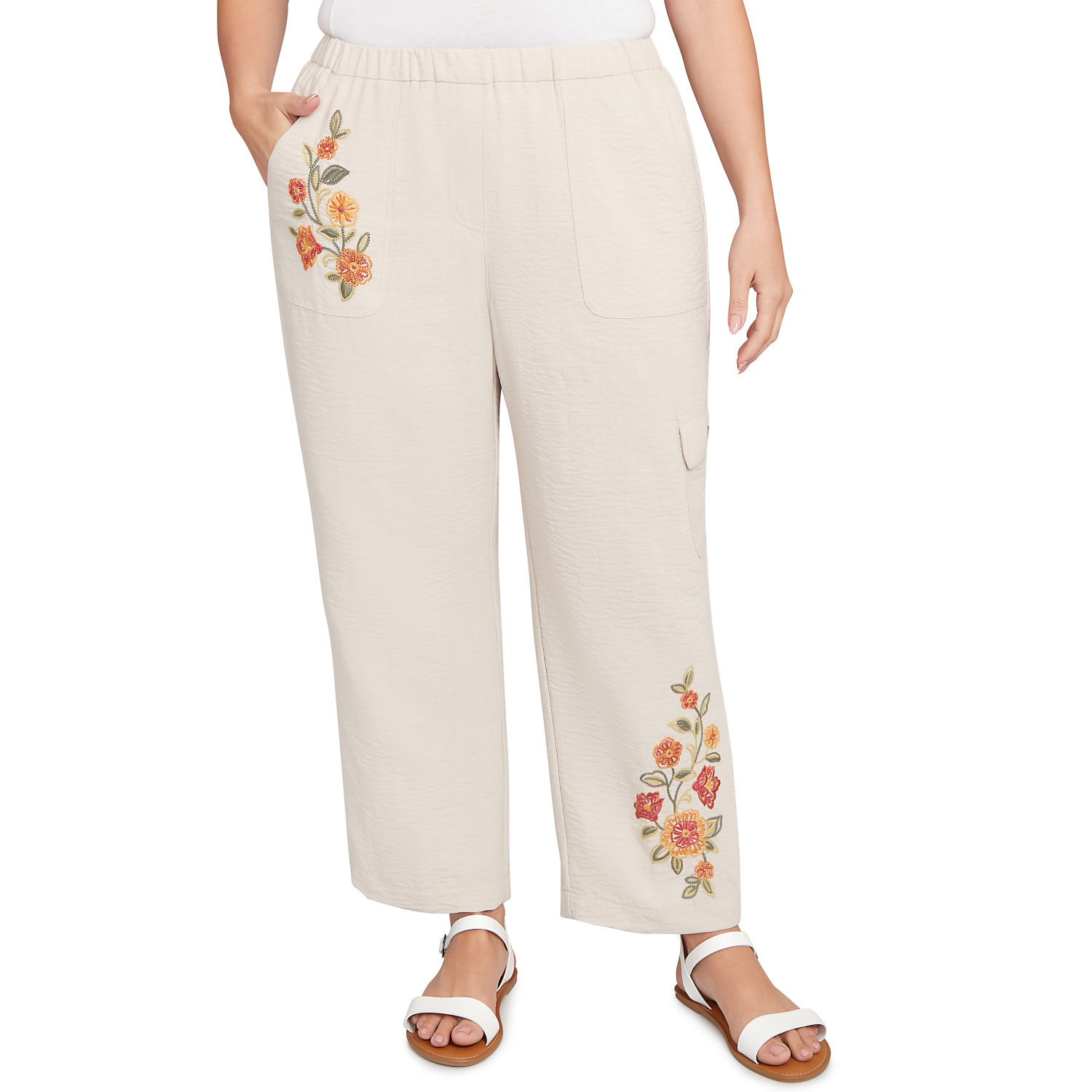 Plus Women's Floral Embroidered Ankle Pant