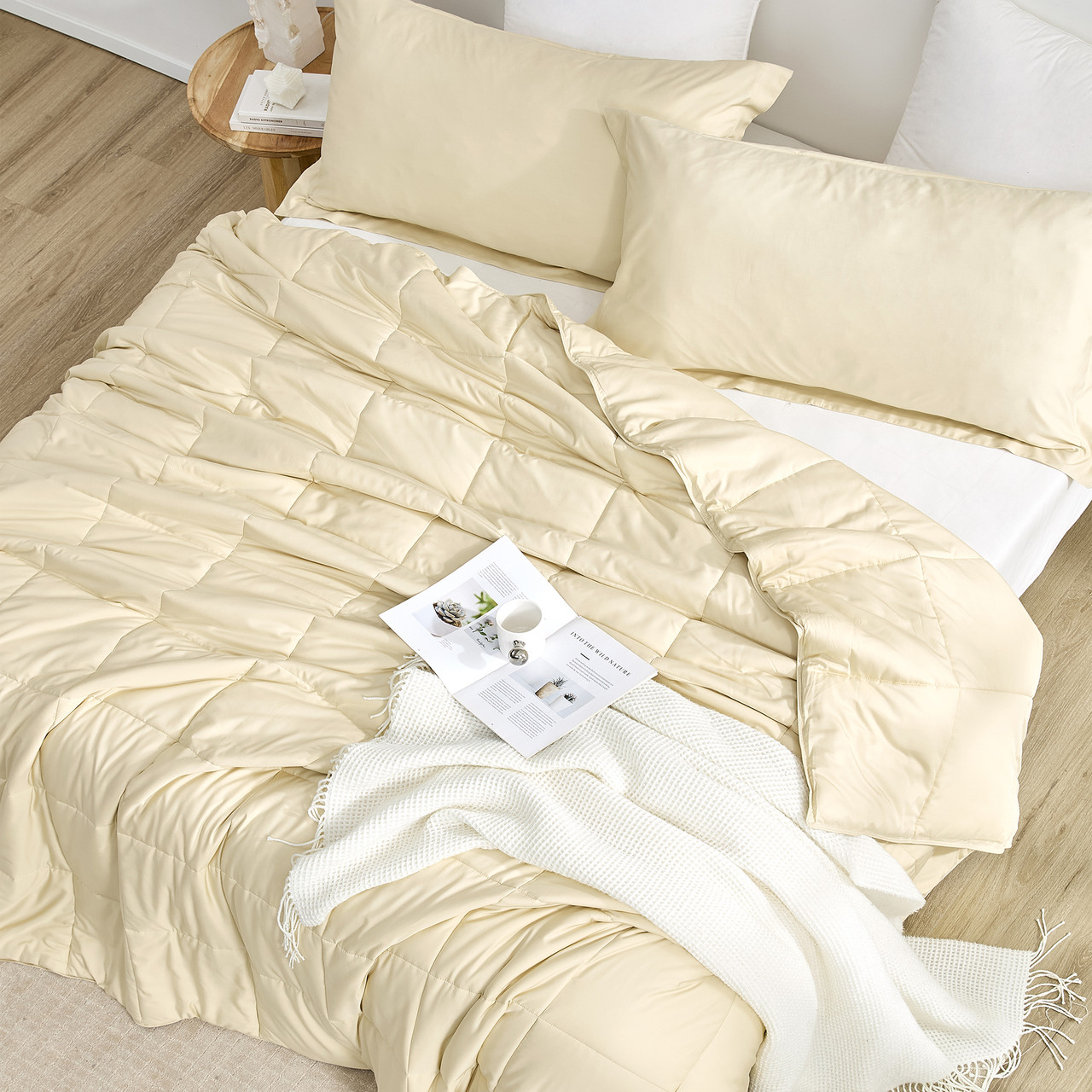 Menopleasing - Coma Inducer® Oversized Cooling Comforter