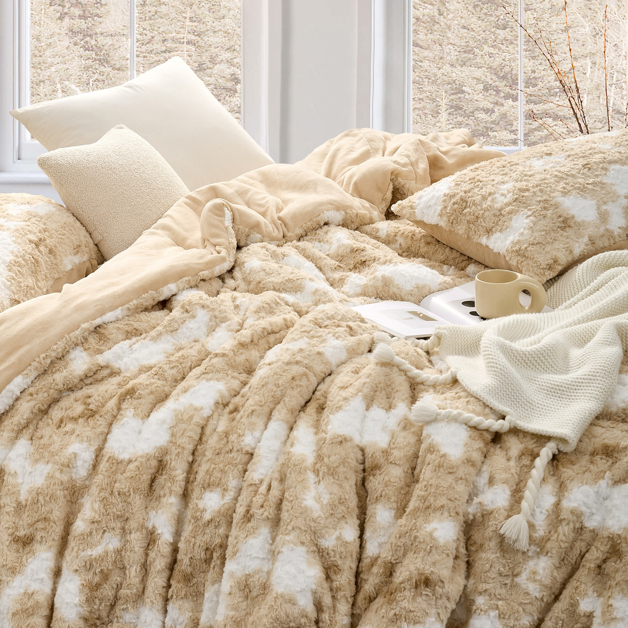 Moonbaby　コラーゲンブースター×3本 Puppy Love® - Coma Inducer® Oversized Comforter Set - Tan and White