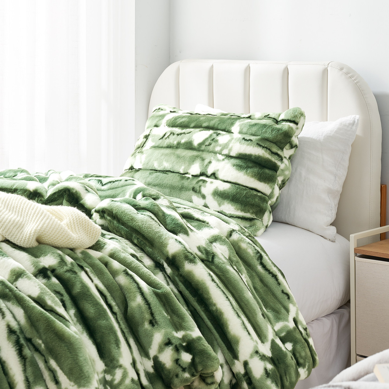 Jelly Rolls Chunky Bunny® - Coma Inducer® Oversized Comforter Set