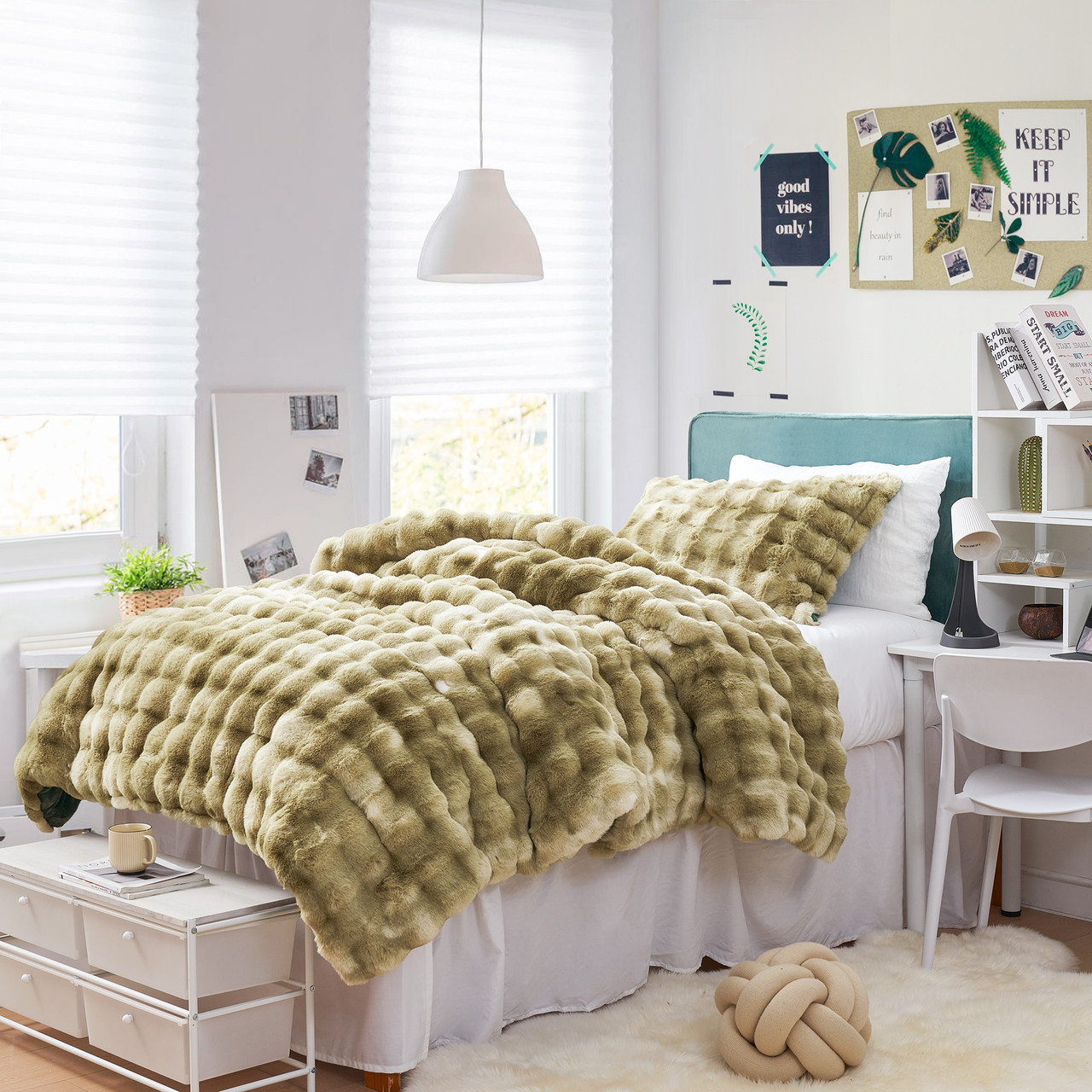★angel様★Coomb luxe/ベスト/ポンチョ/フォックスファー/カシミ Snowball® Chunky Bunny® - Coma Inducer® Oversized Comforter Set