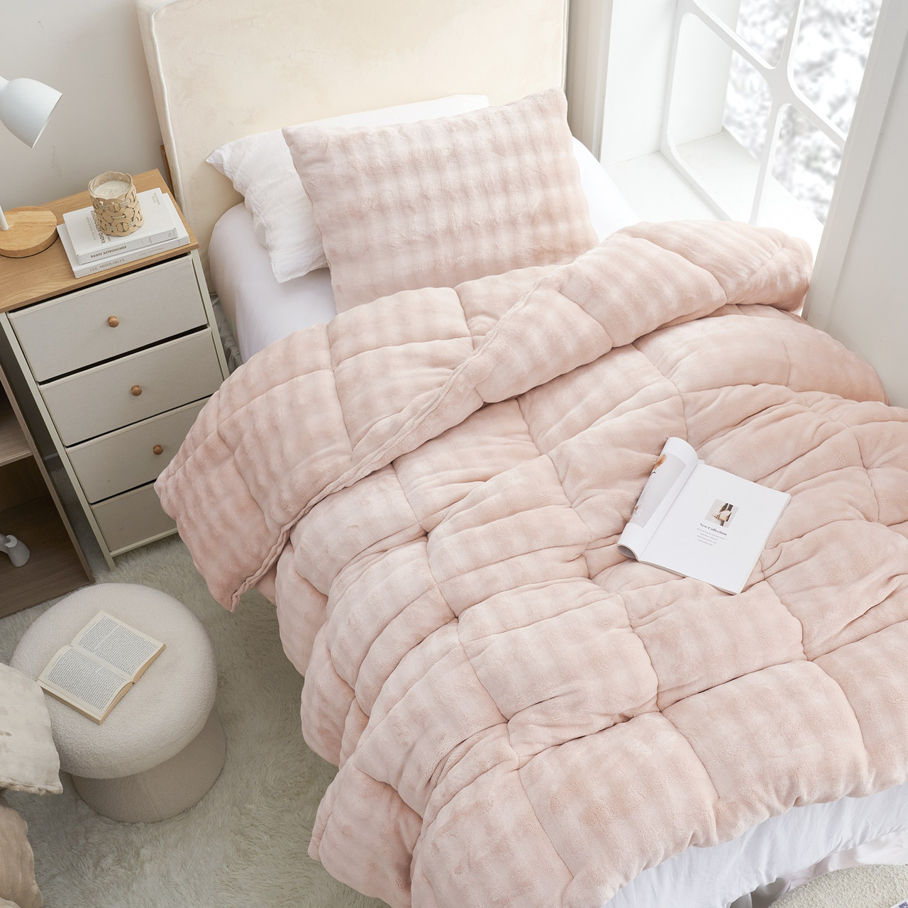 Git Puffy Cozy Whisper Pink Textured Cozy Plush Coma Inducer
