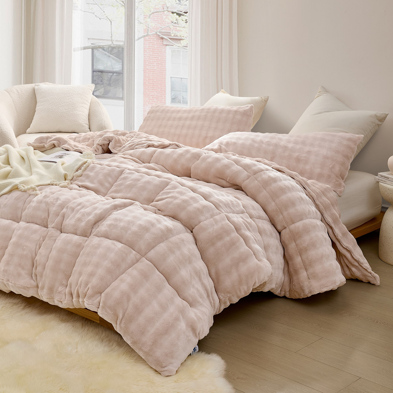 Git Puffy Cozy Whisper Pink Textured Cozy Plush Coma Inducer