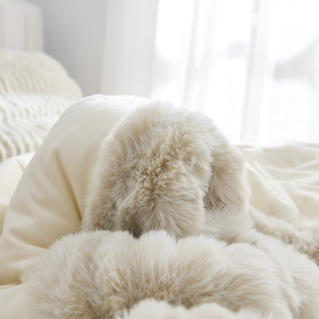 Chunky Bunny® Peak of Cozy - Coma Inducer® Oversized Comforter