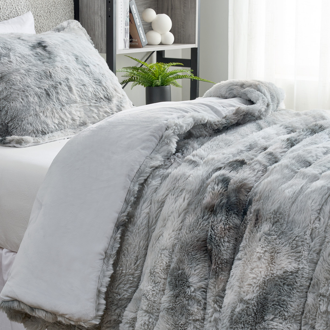 Snowball Chunky Bunny® - Coma Inducer® Oversized Comforter Set