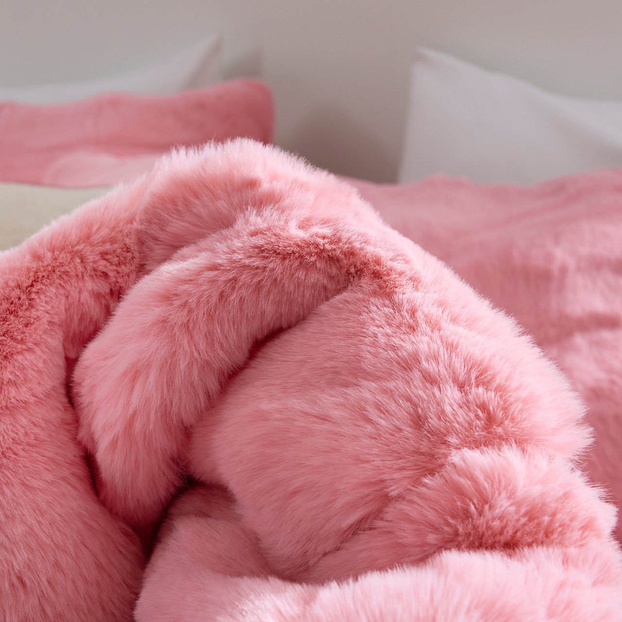Snowball® Giant - Coma Inducer® Oversized Comforter Set - Bubblegum