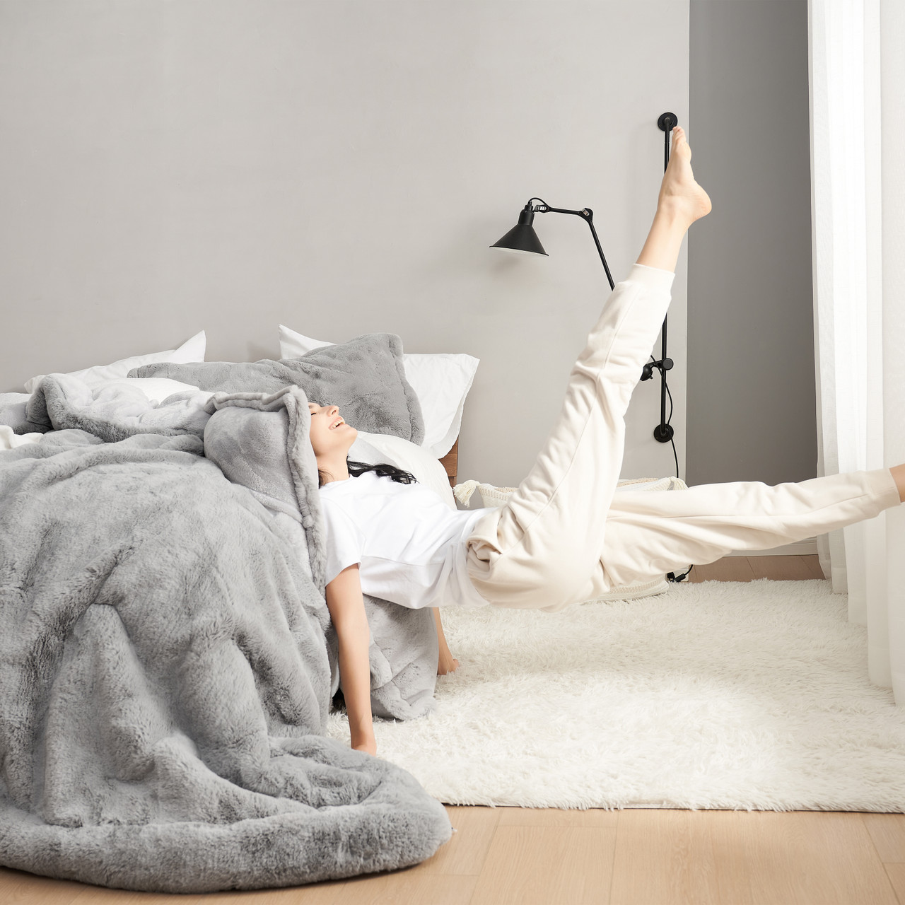 Chunky Bunny - Coma Inducer® Oversized Comforter - Glacier Gray