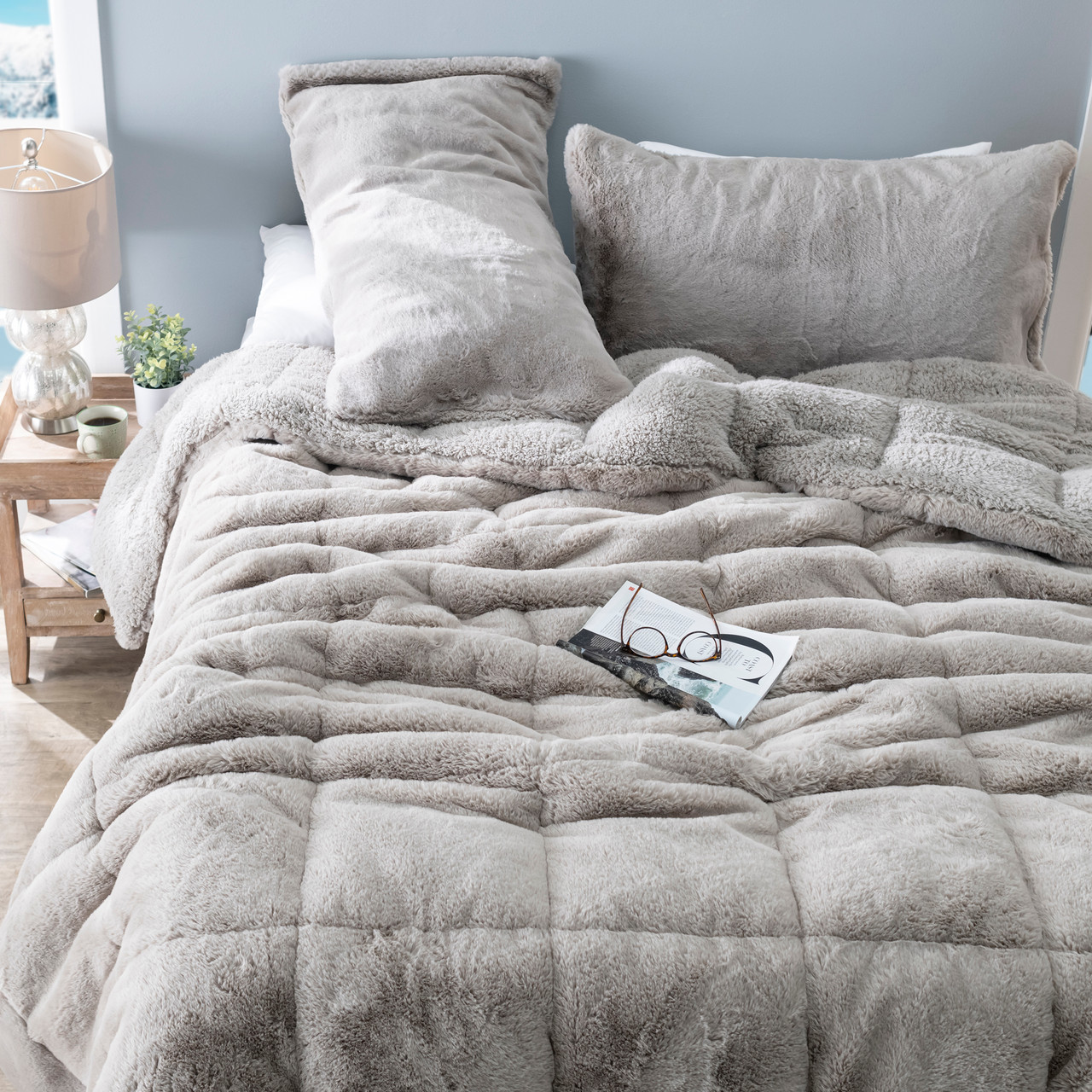 Legendary Chunky Bunny - Coma Inducer Oversized Comforter - USA