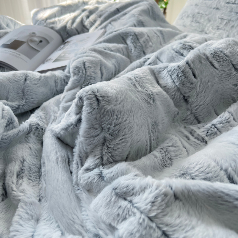 Sabretooth - Coma Inducer® Oversized Comforter - Frosted Dark